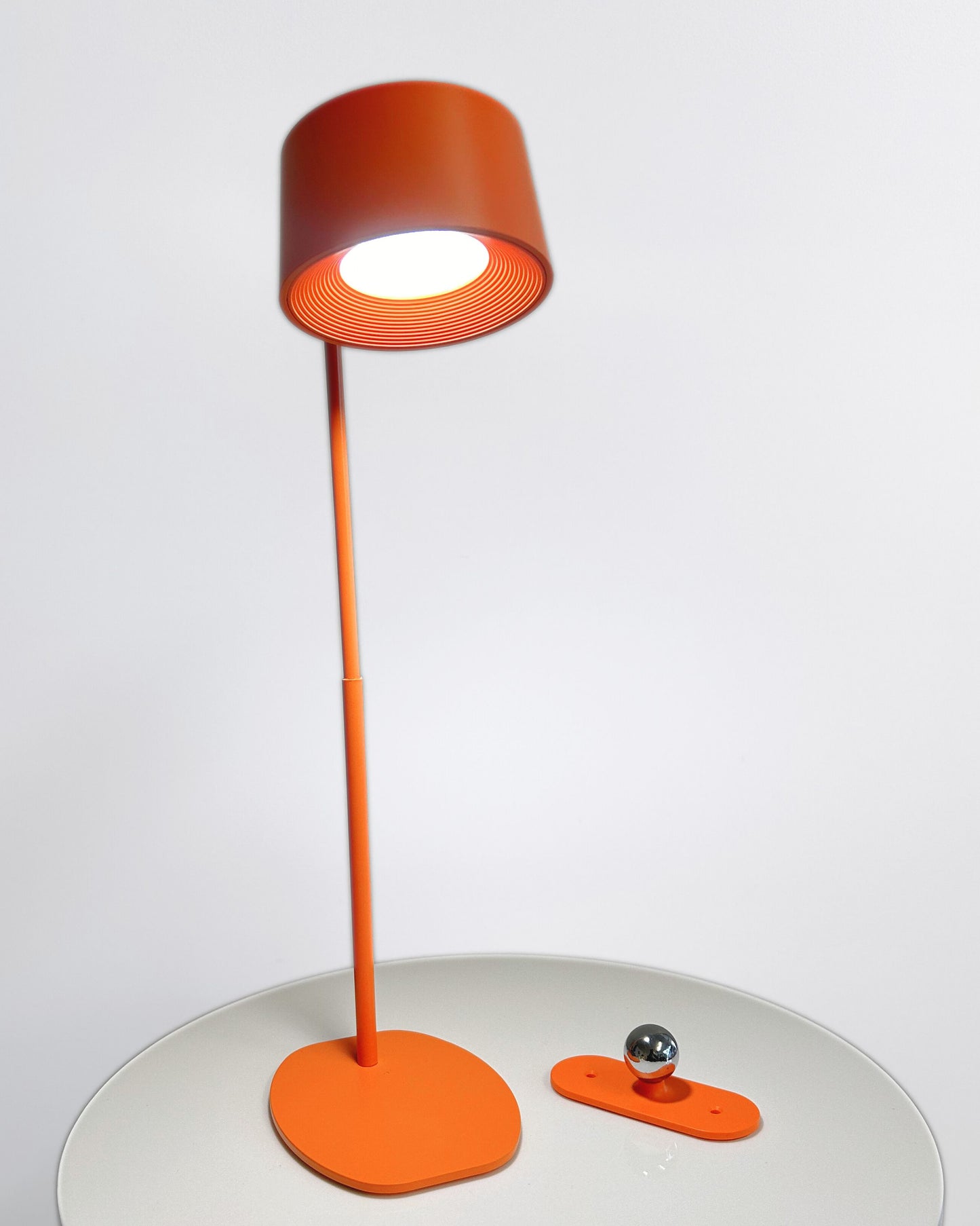 Stellar 360°  Rechargeable Lamp