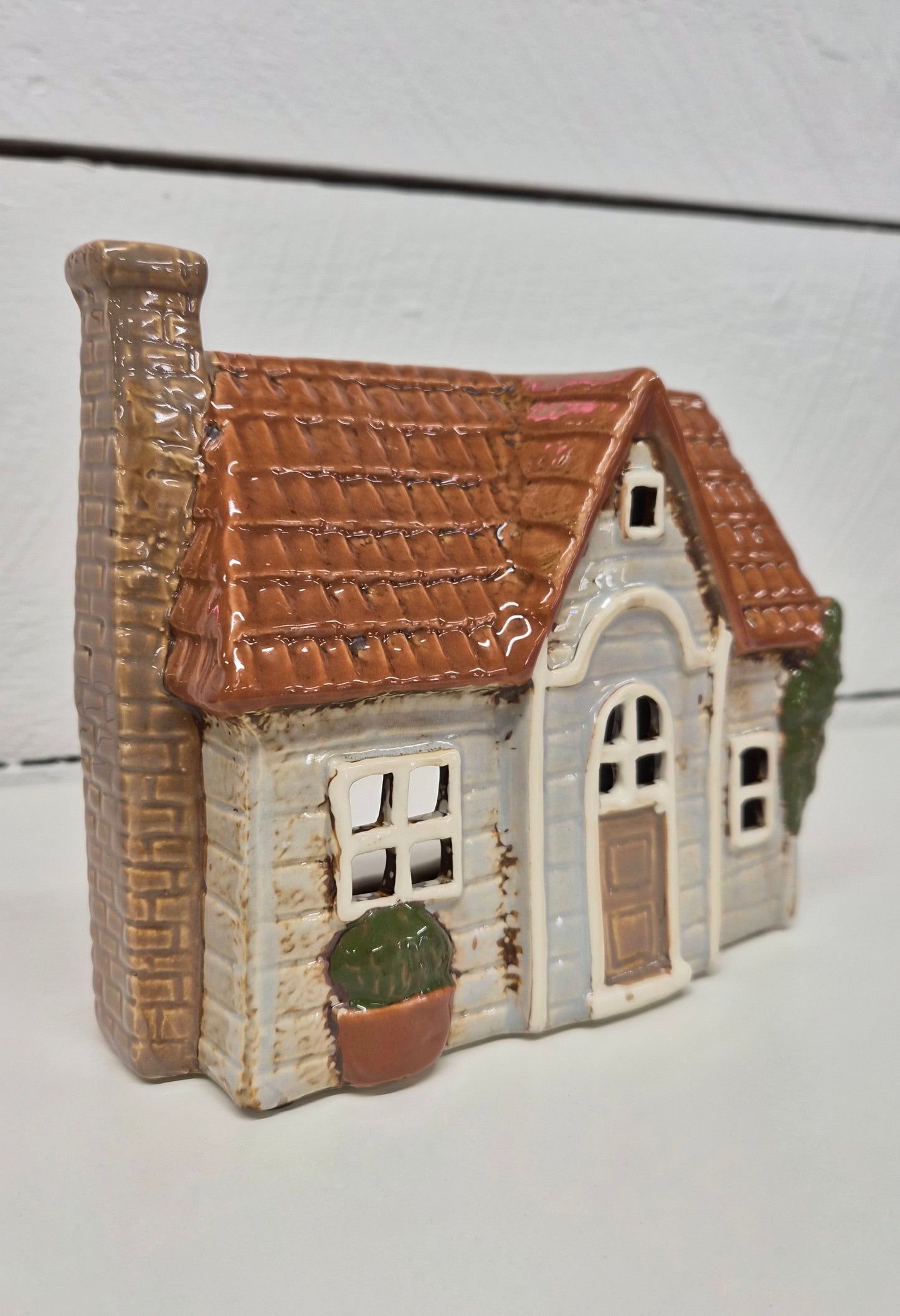 Ceramic Country Cottage Tea Light House