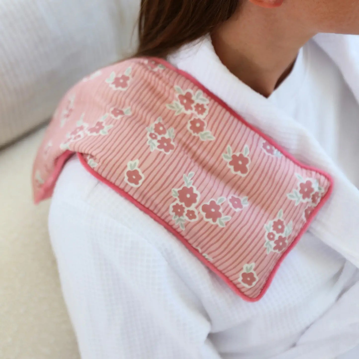 Love, Vera Ditsy Floral Heat Pillow